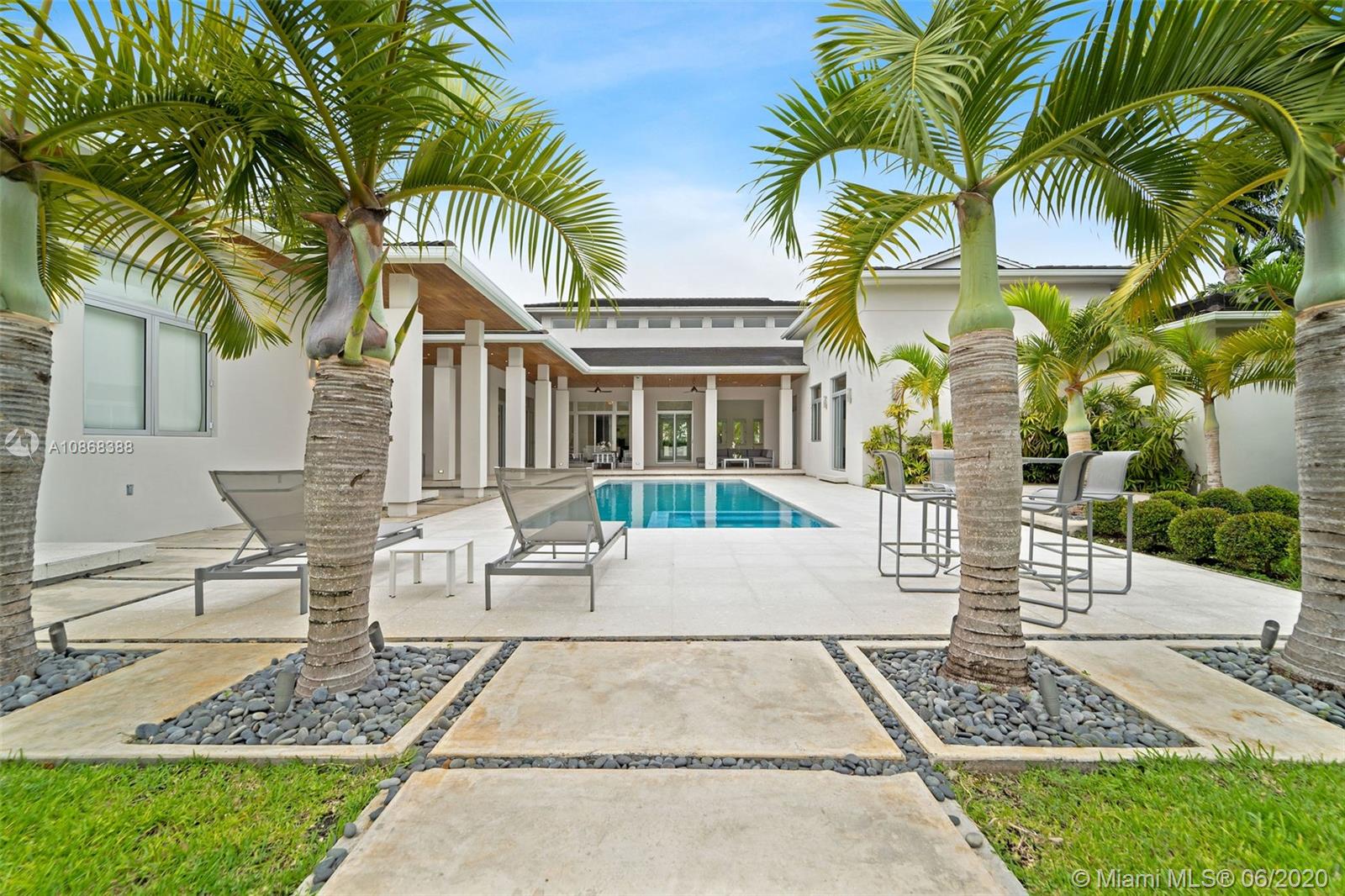 VICTORIA GARDENS - Residential