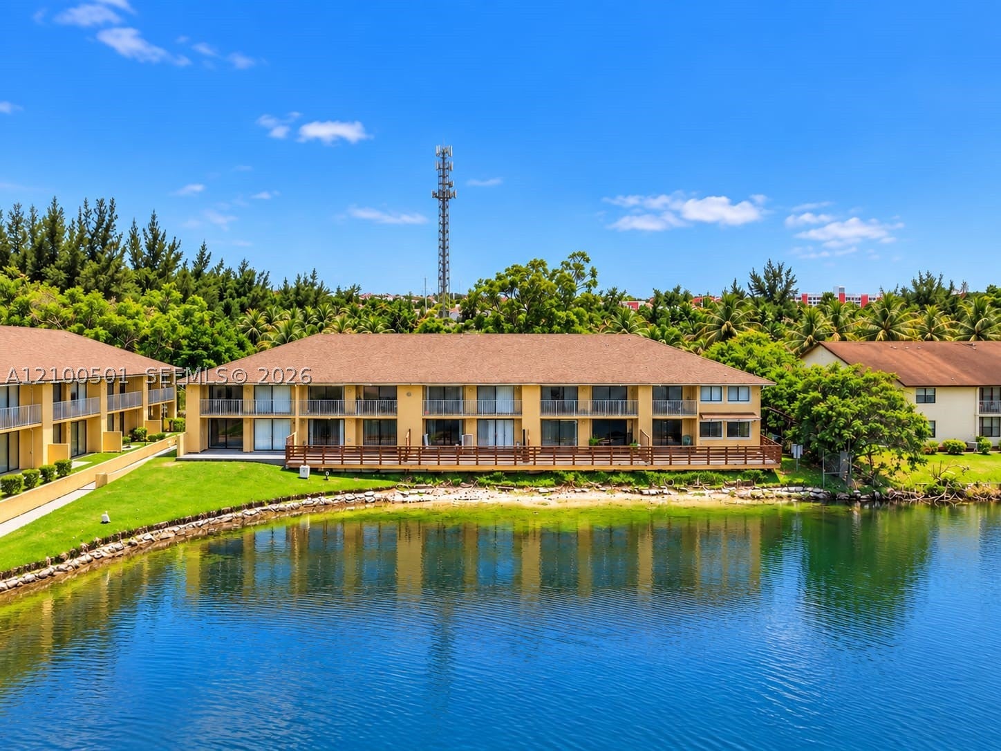 400 NW 214 st 104-22