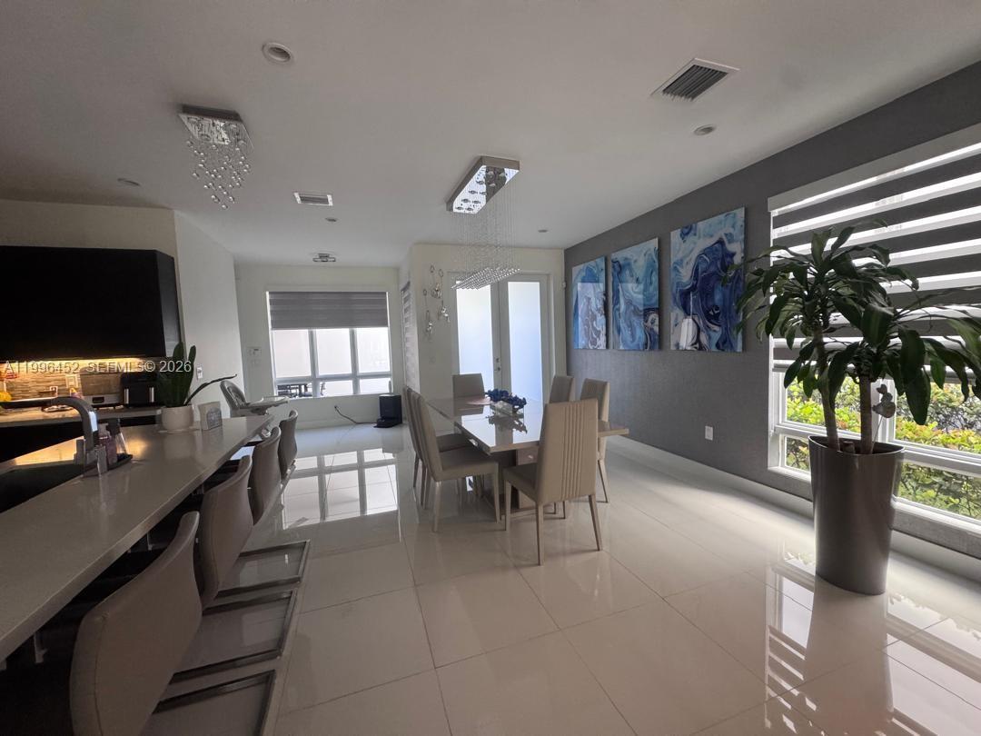 LANDMARK AT DORAL - Residential