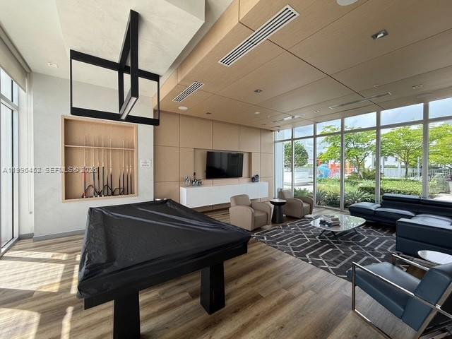 LANDMARK AT DORAL - Residential