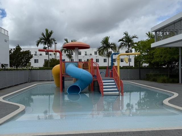 LANDMARK AT DORAL - Residential