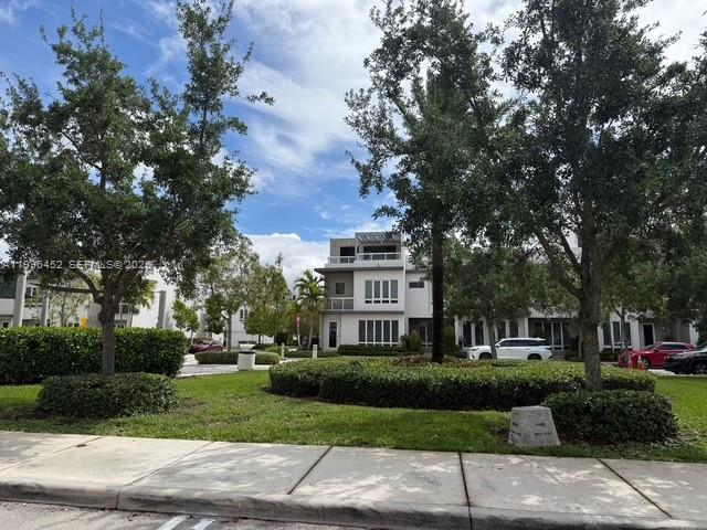 LANDMARK AT DORAL - Residential
