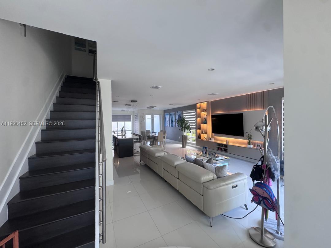 LANDMARK AT DORAL - Residential