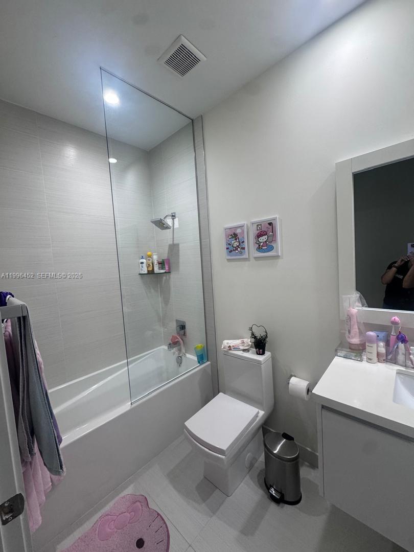 LANDMARK AT DORAL - Residential