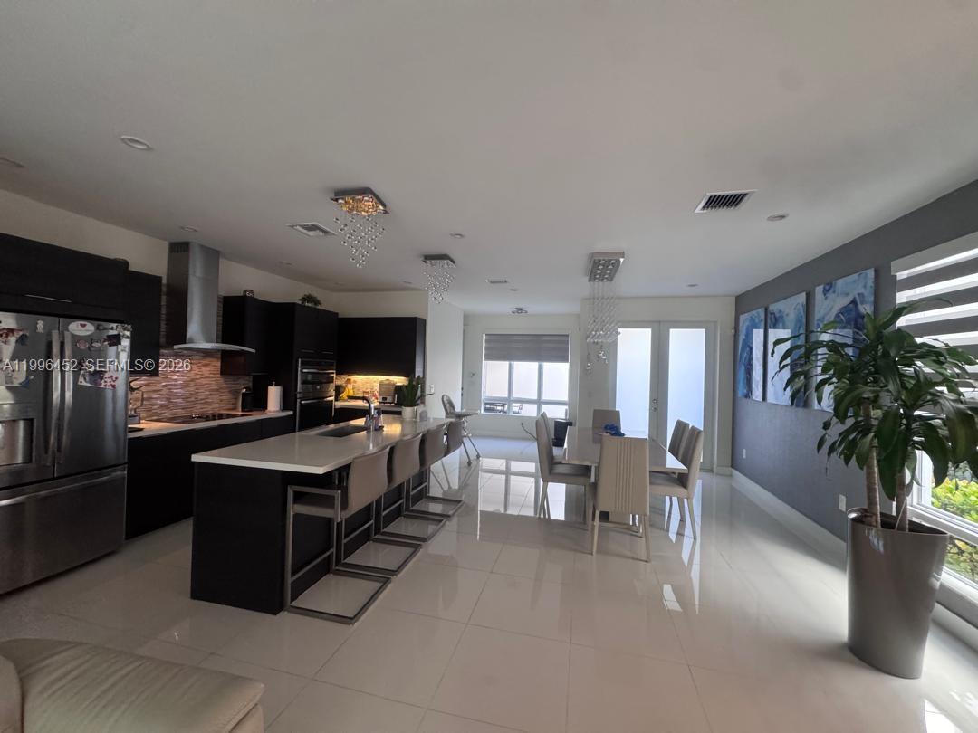 LANDMARK AT DORAL - Residential