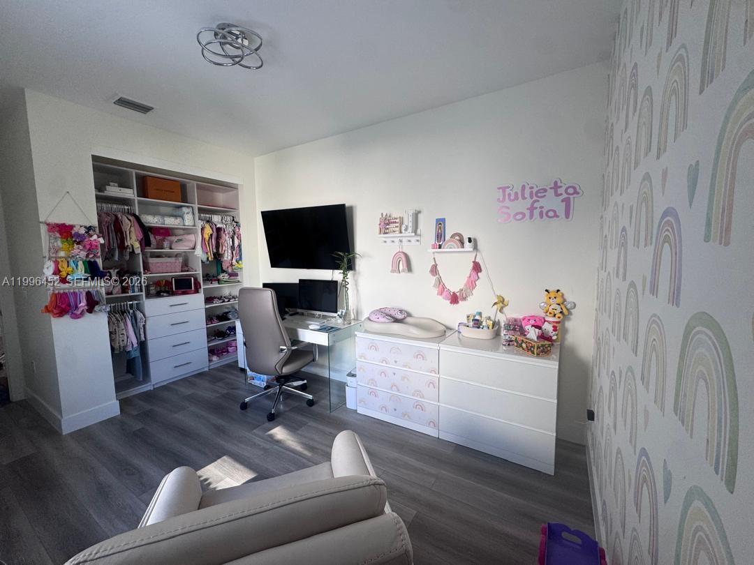 LANDMARK AT DORAL - Residential