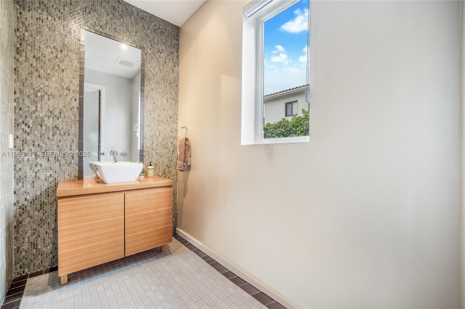 CORAL GABLES RIVIERA SEC - Residential