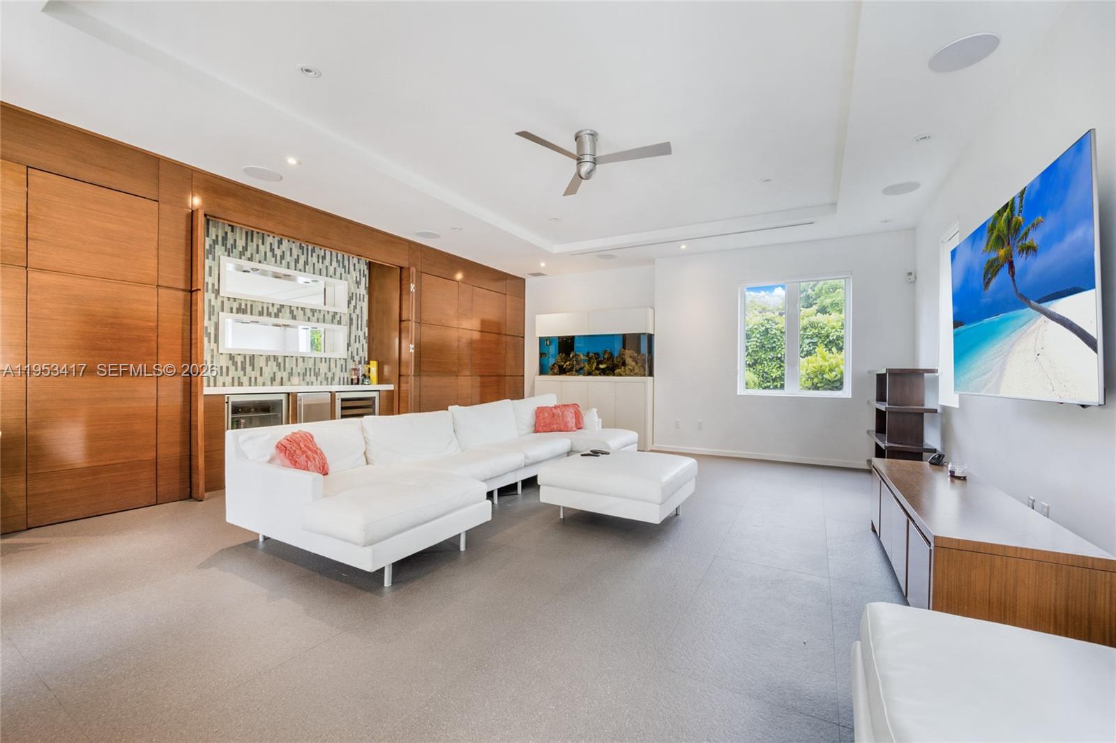 CORAL GABLES RIVIERA SEC - Residential