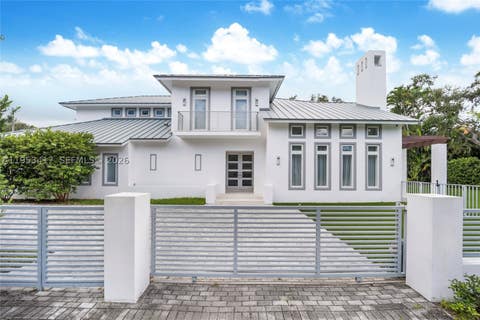 Photo of 6900 Barquera St, Coral Gables, FL 33146 (MLS # A11953417)