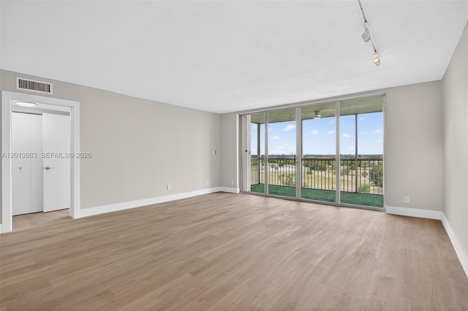 NO 50 PALM-AIRE COUNTRY C - Residential