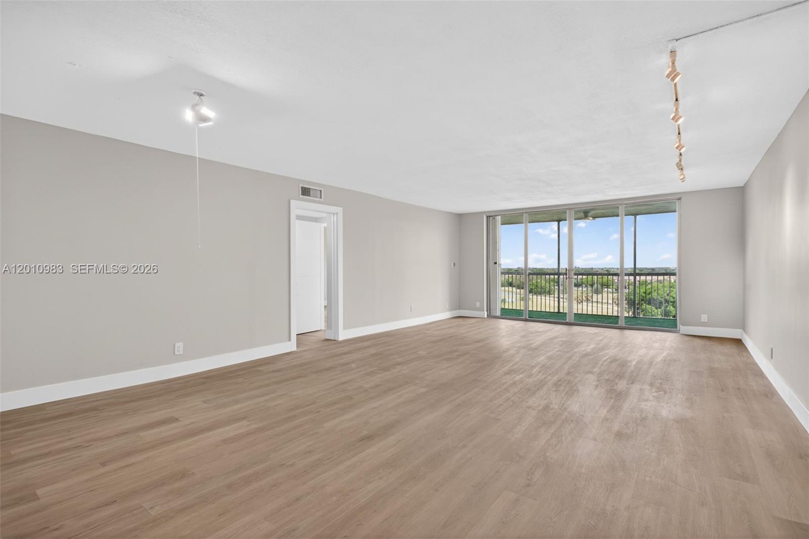 NO 50 PALM-AIRE COUNTRY C - Residential
