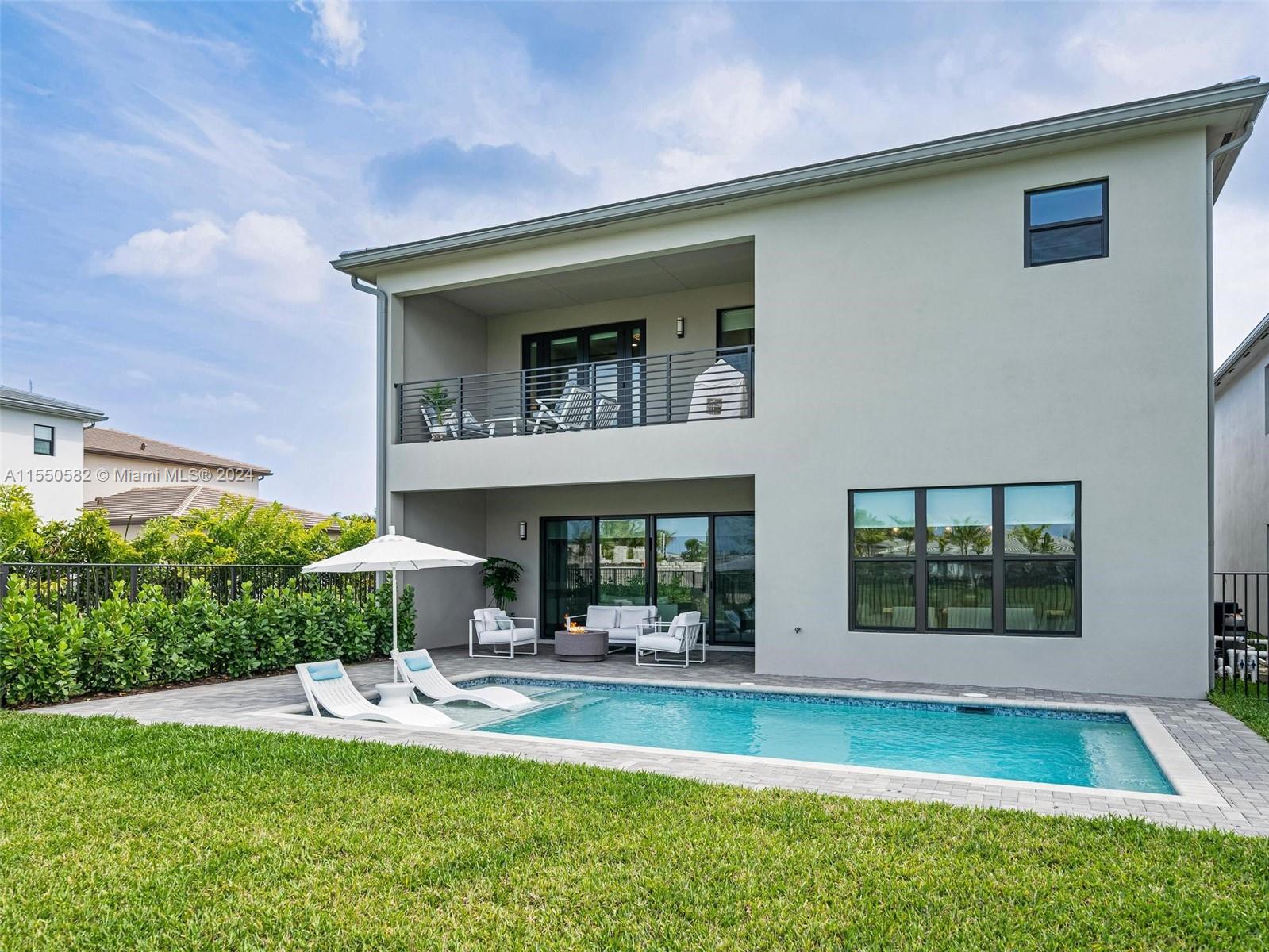 LOTUS PALM - Residential