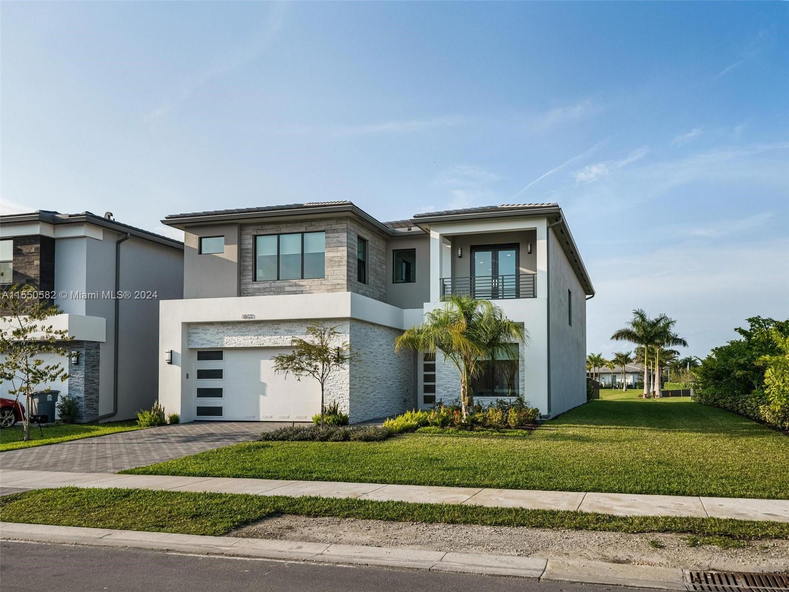 LOTUS PALM - Residential