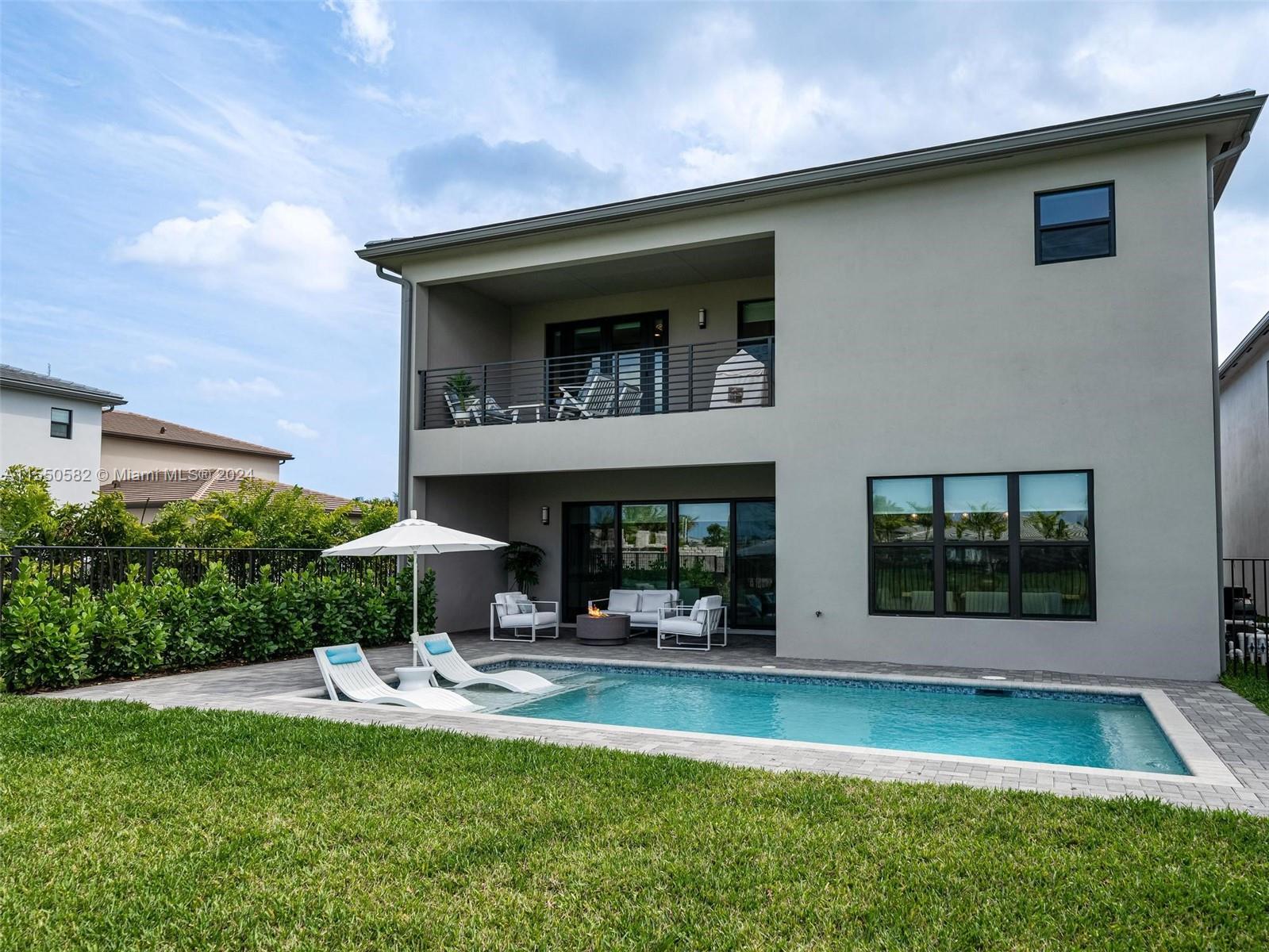 LOTUS PALM - Residential