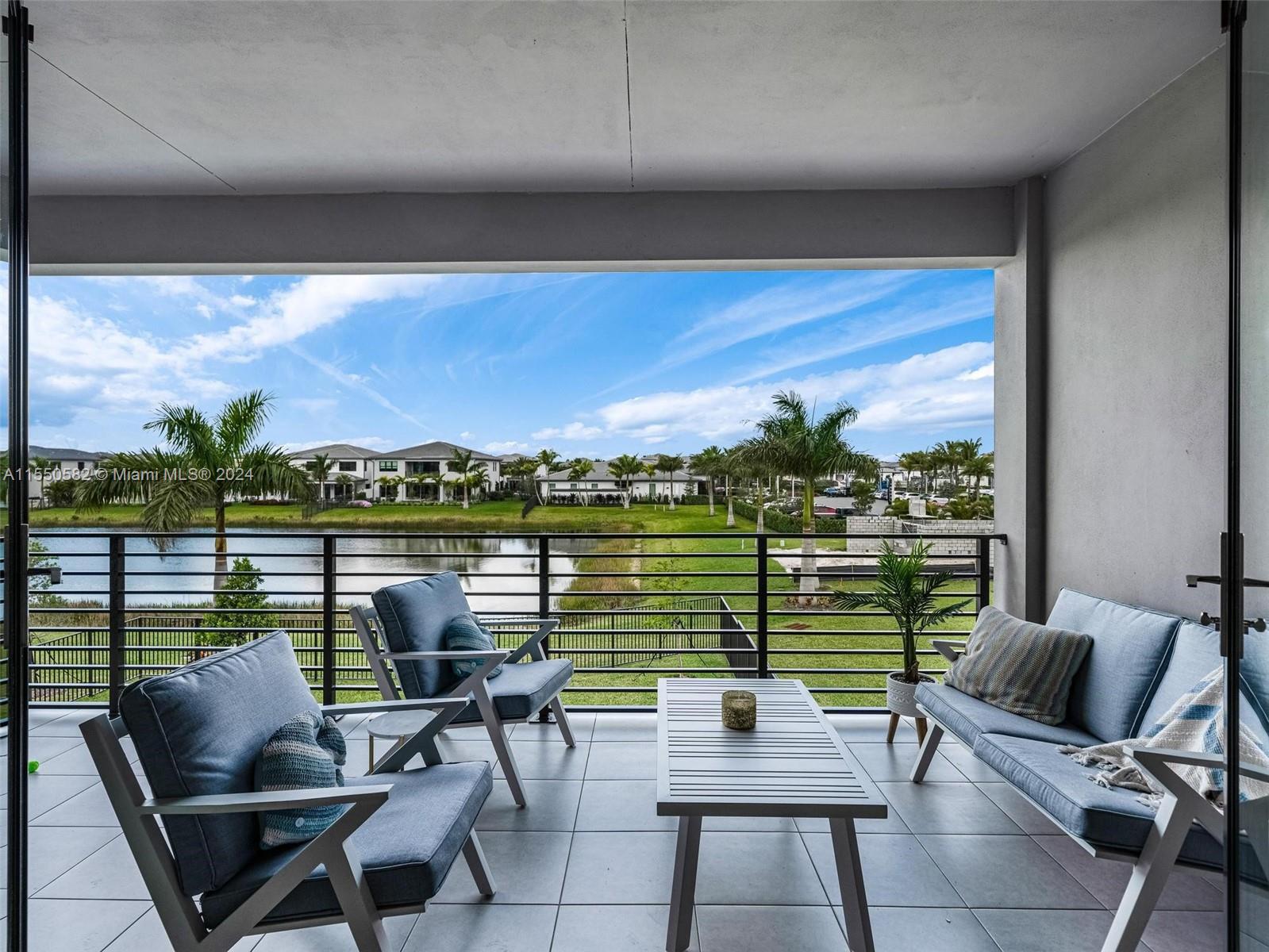 LOTUS PALM - Residential