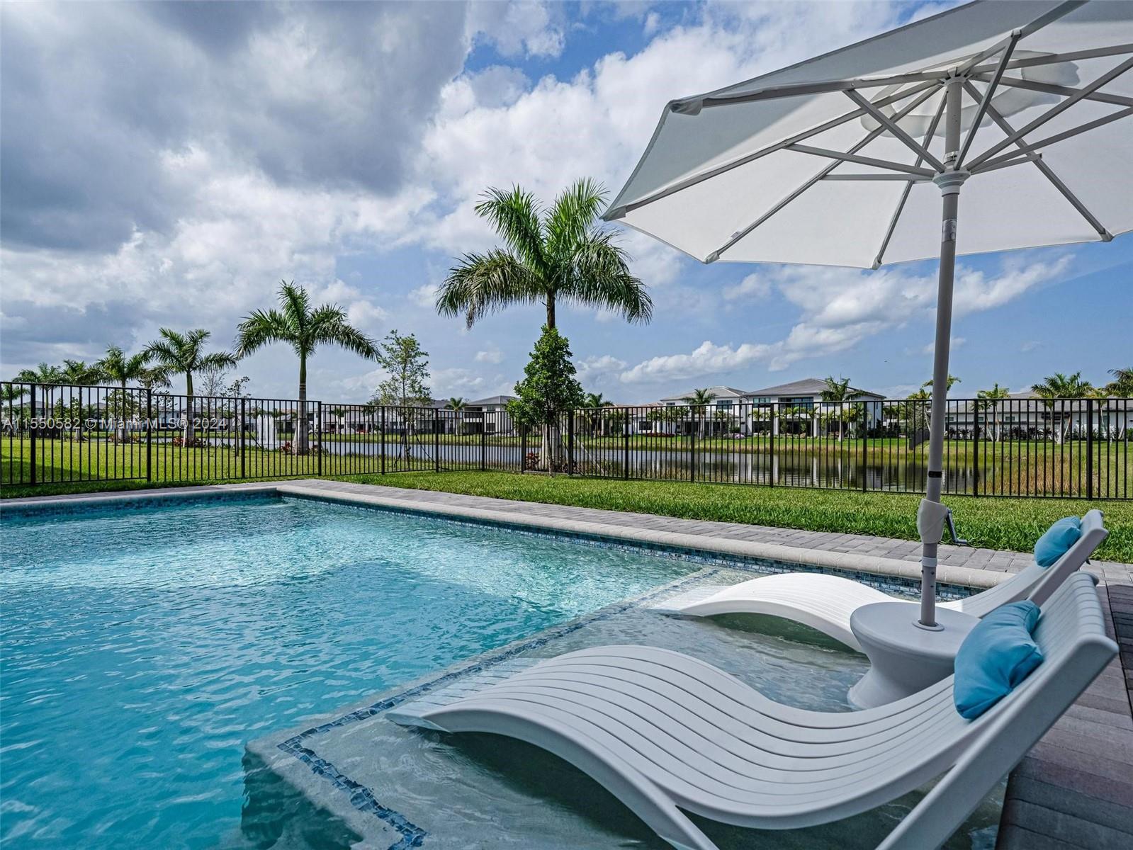 LOTUS PALM - Residential