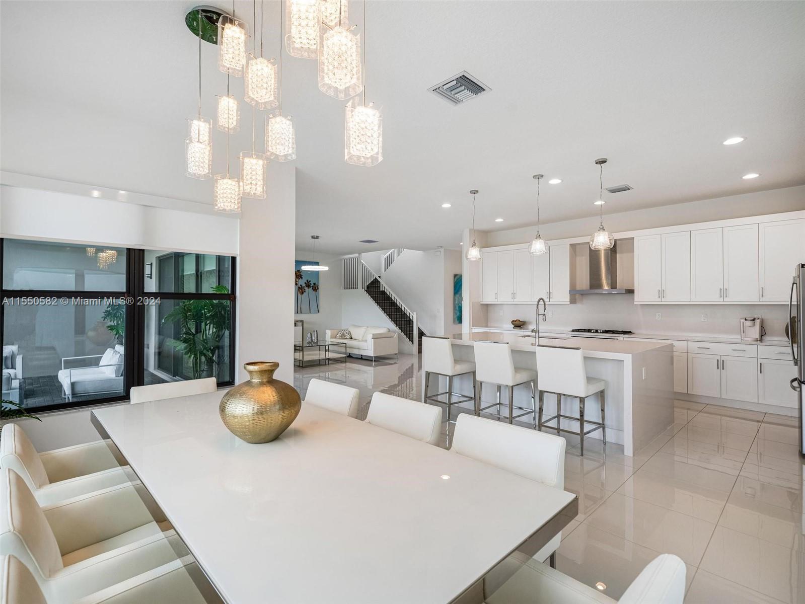 LOTUS PALM - Residential