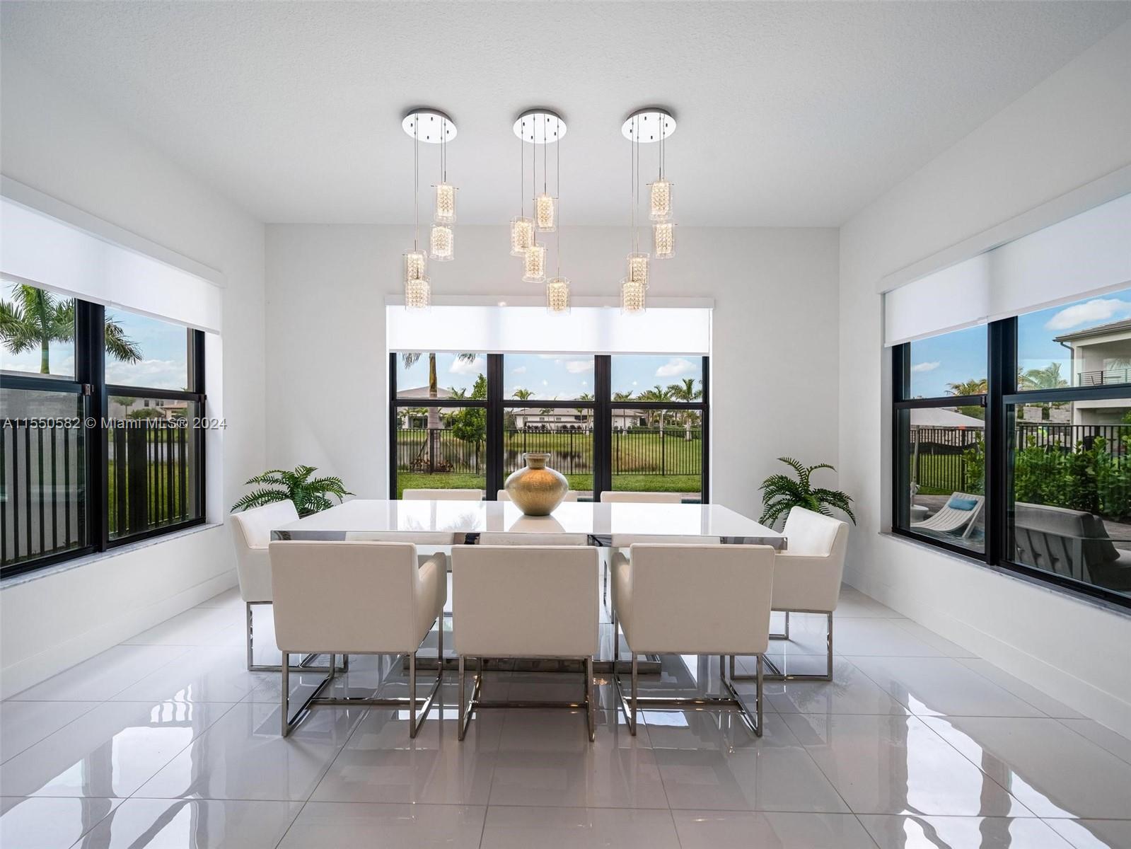 LOTUS PALM - Residential