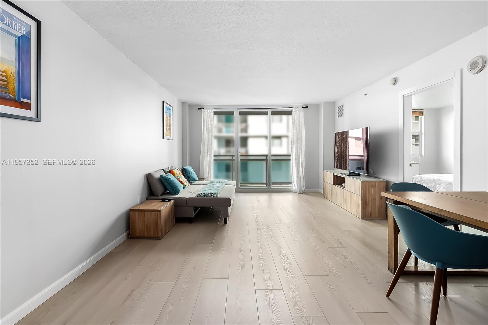 THE COLLINS CONDO - Residential Lease