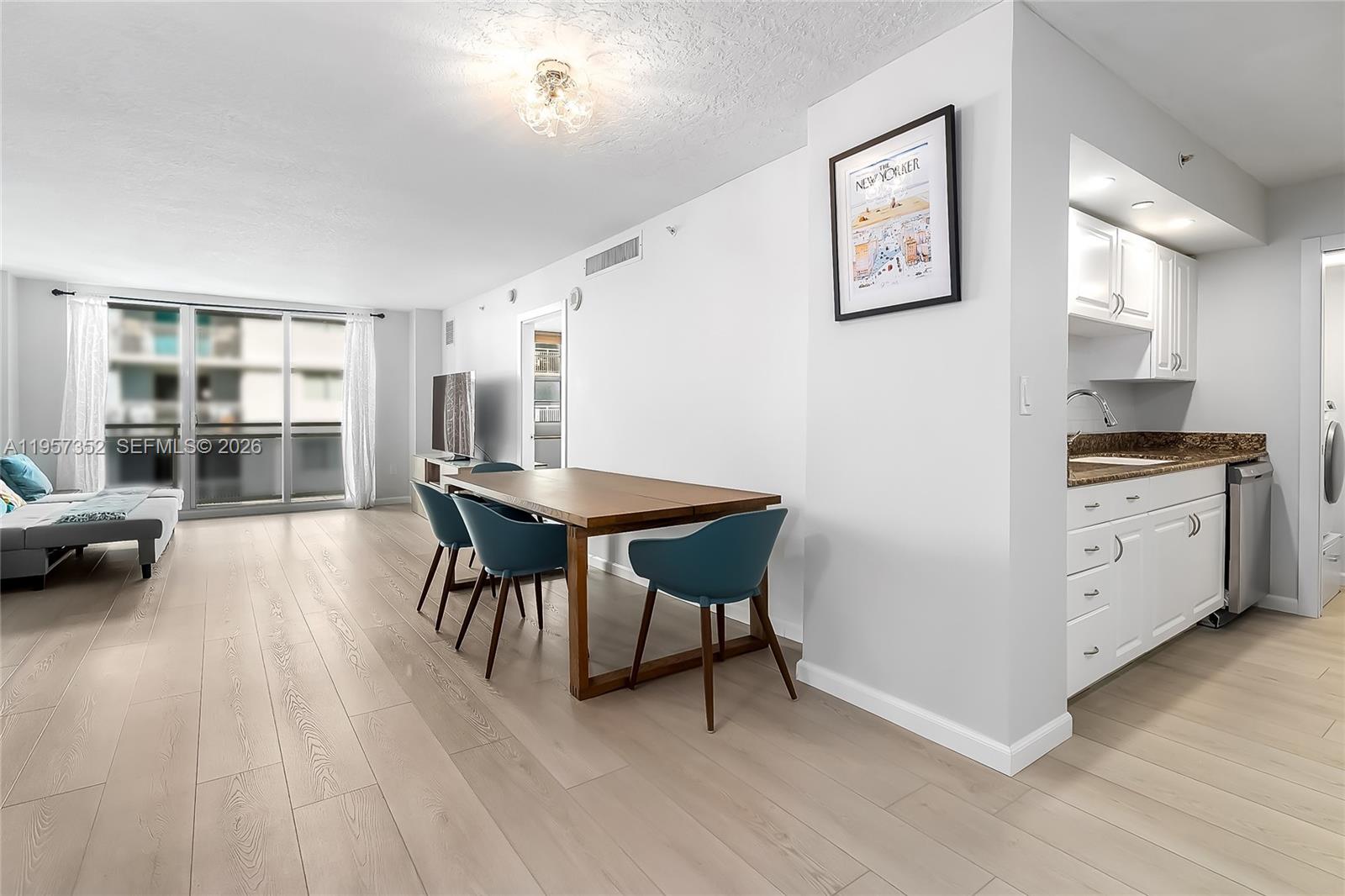 THE COLLINS CONDO - Residential Lease