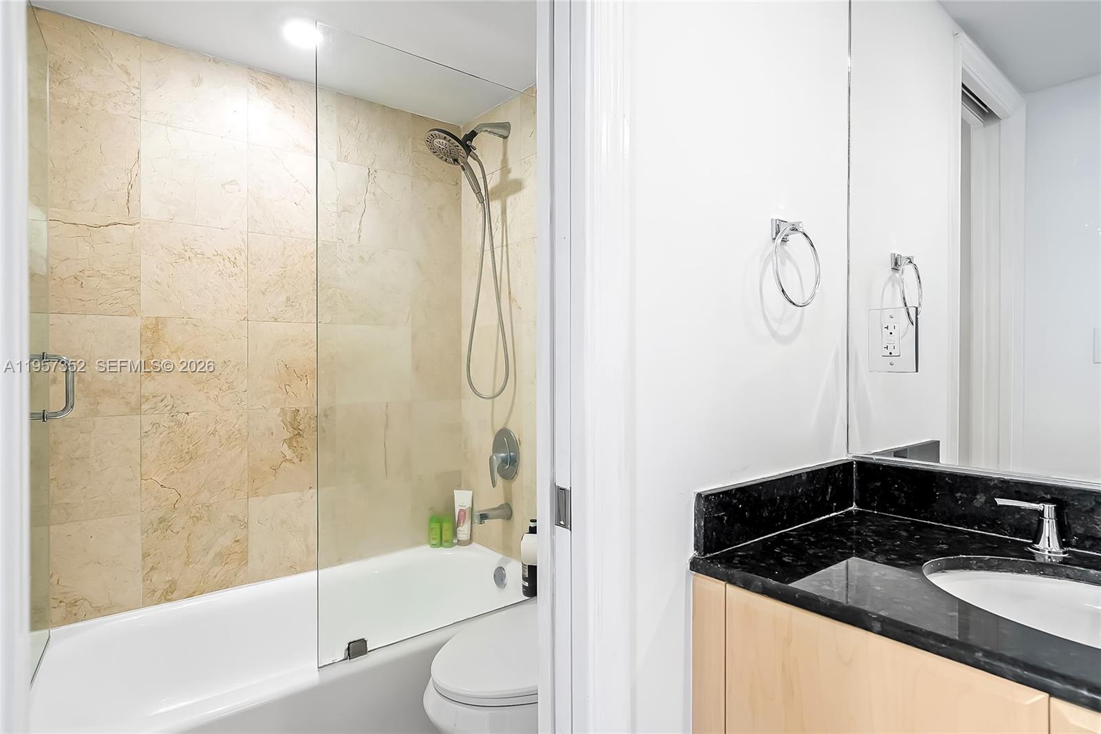 THE COLLINS CONDO - Residential Lease