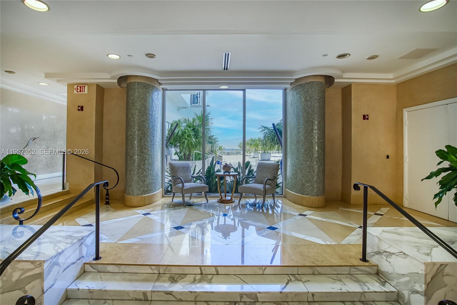 THE COLLINS CONDO - Residential Lease