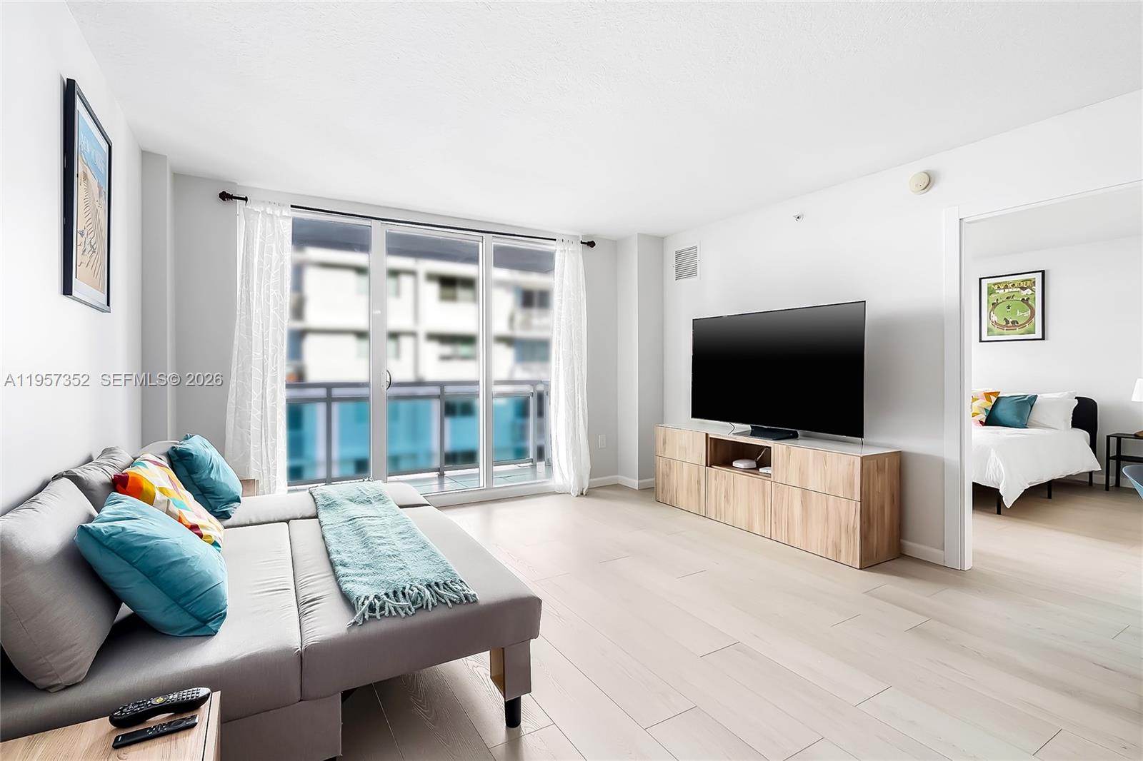 THE COLLINS CONDO - Residential Lease