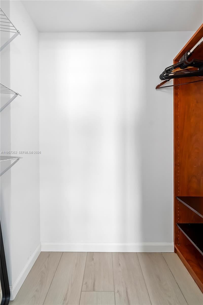 THE COLLINS CONDO - Residential Lease