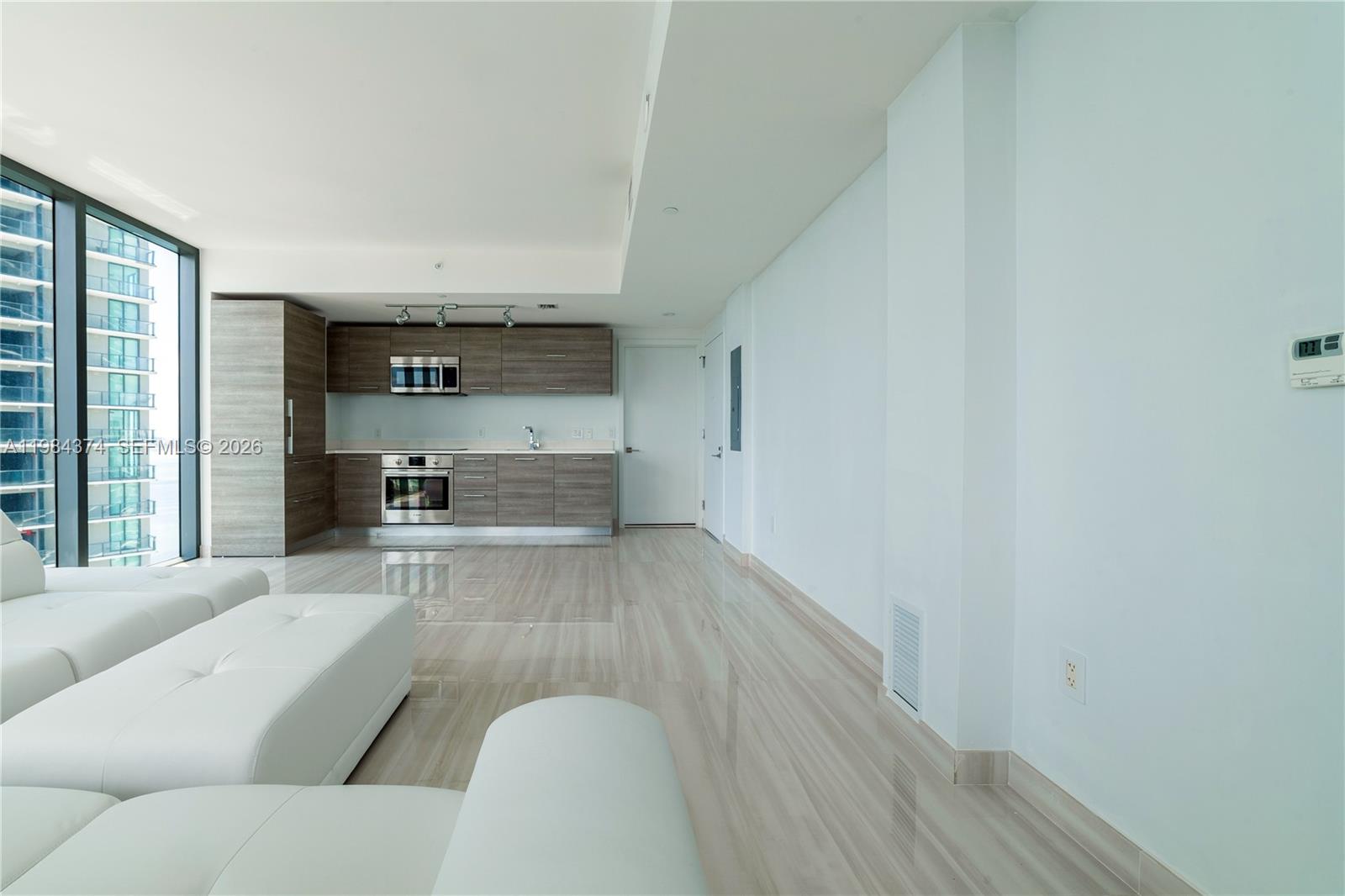 PARAISO BAY CONDO - Residential Lease