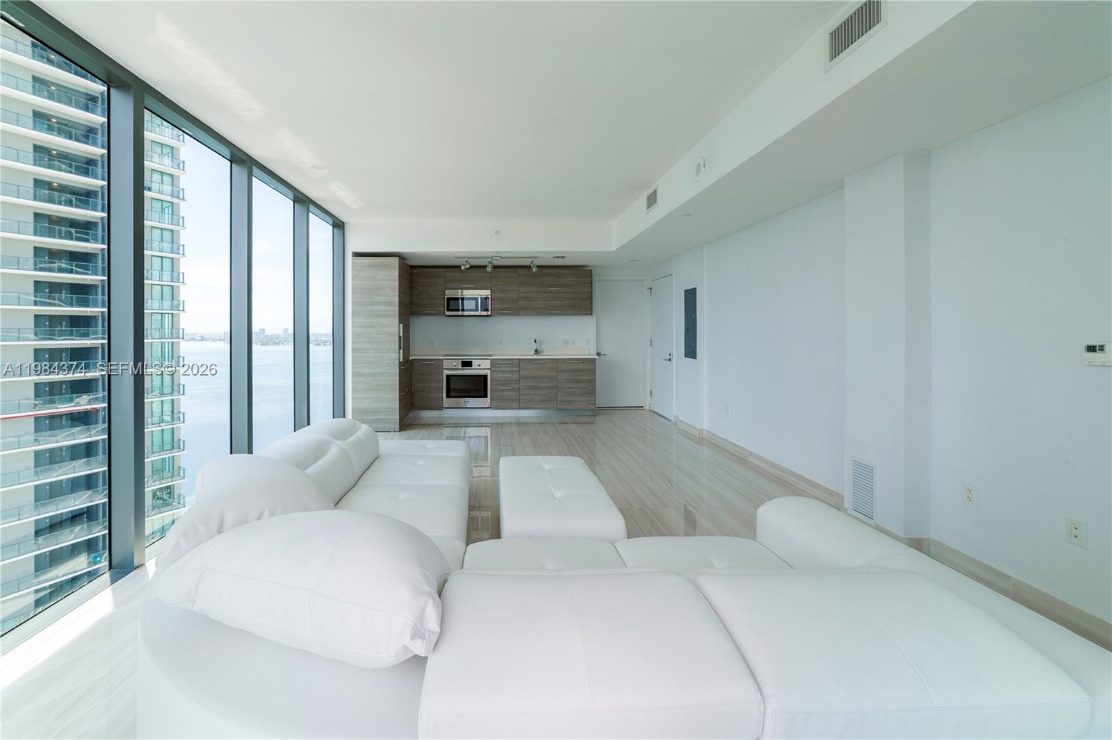 PARAISO BAY CONDO - Residential Lease