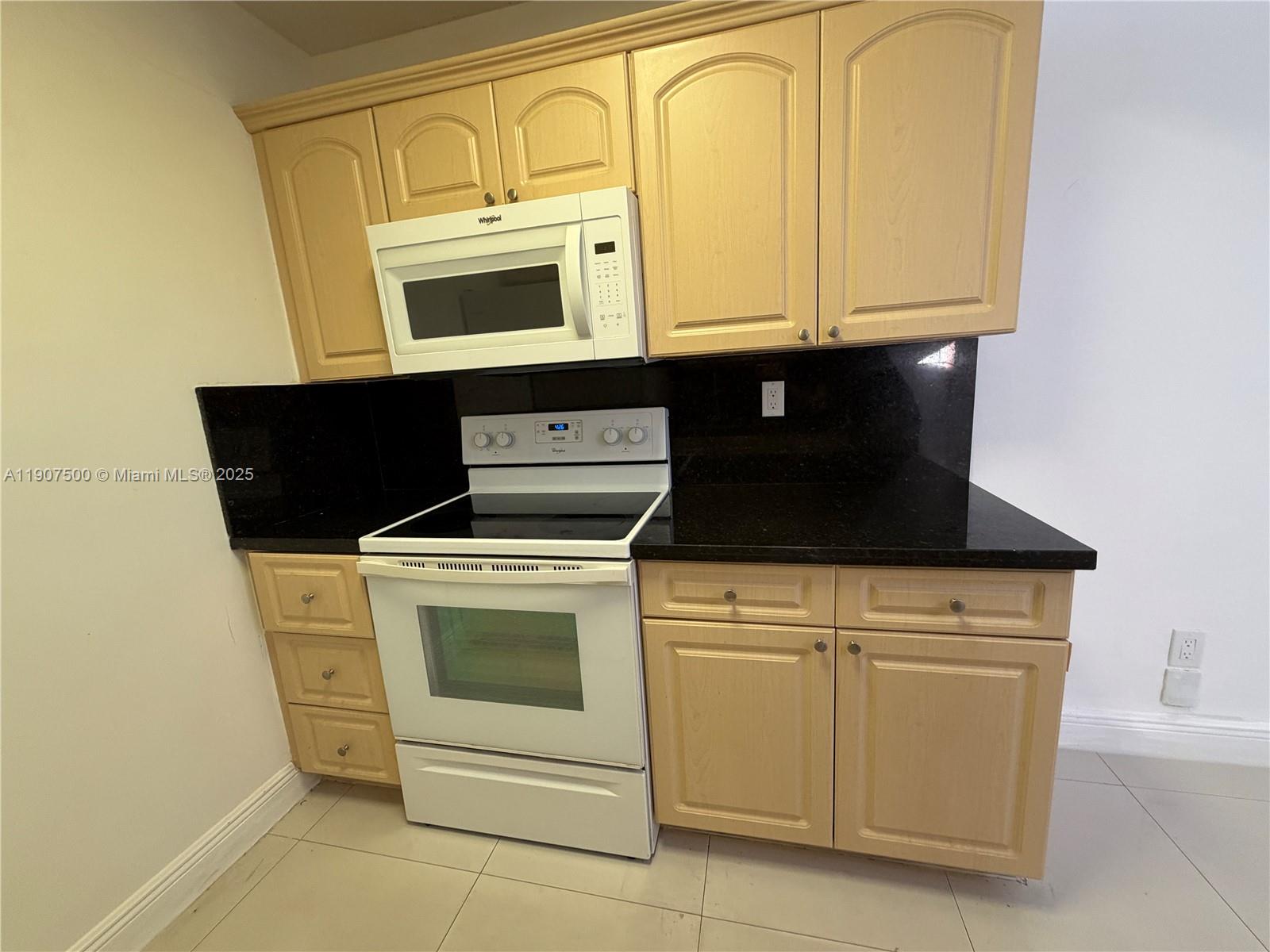 CORAL GABLES SEC B - Residential Lease