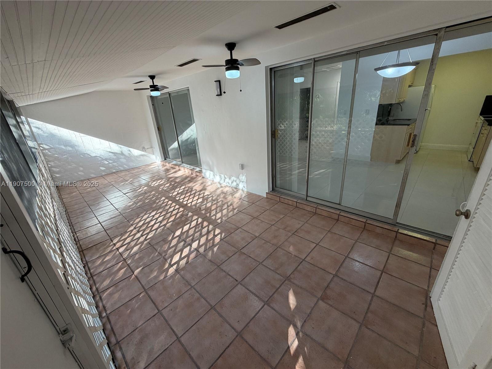 CORAL GABLES SEC B - Residential Lease