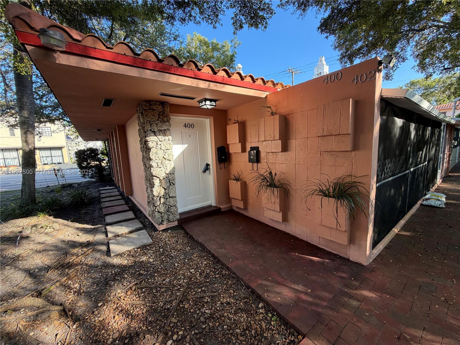 CORAL GABLES SEC B - Residential Lease