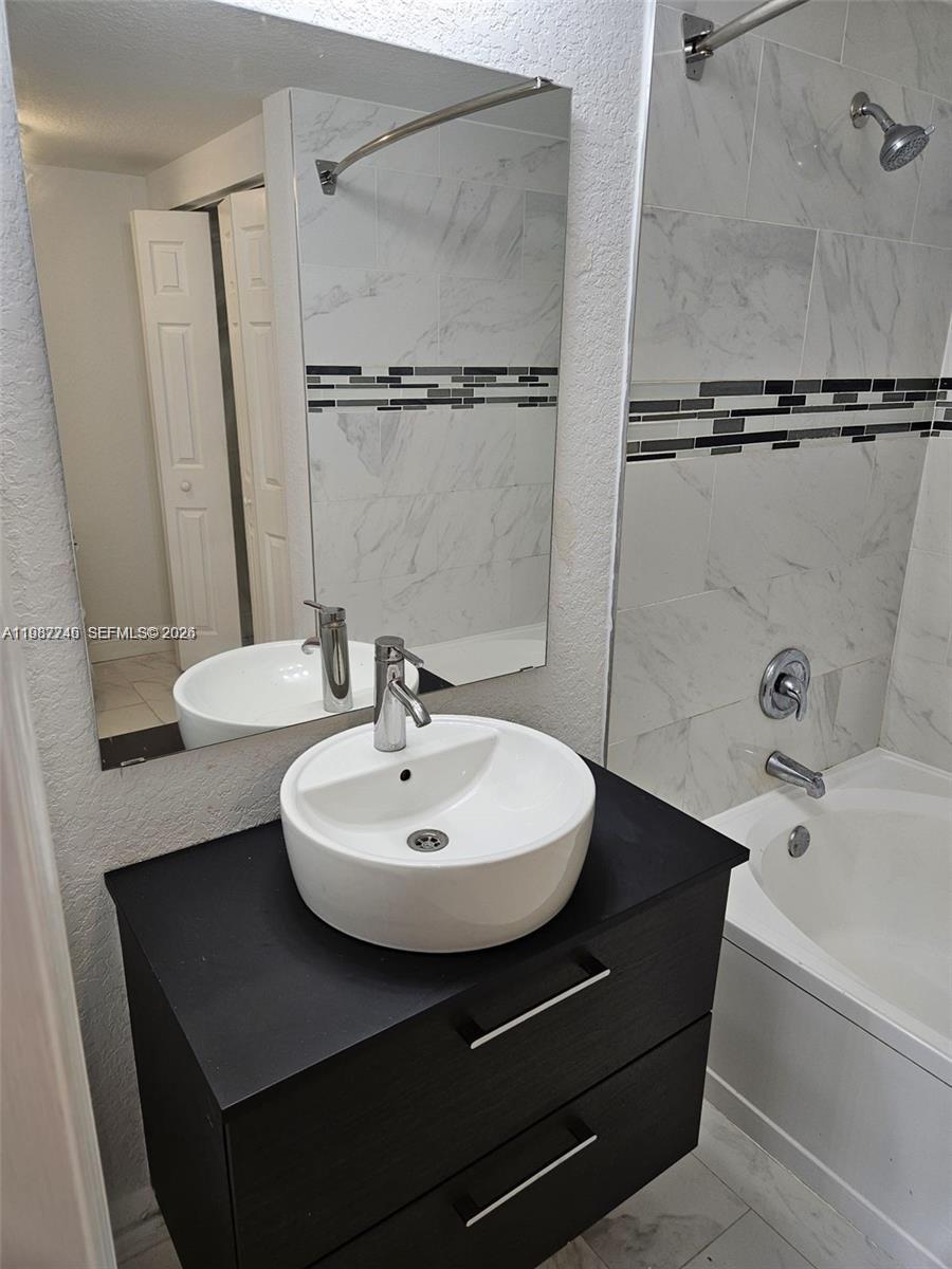 BELMONT AT NORTH LAUDERDA - Residential Lease