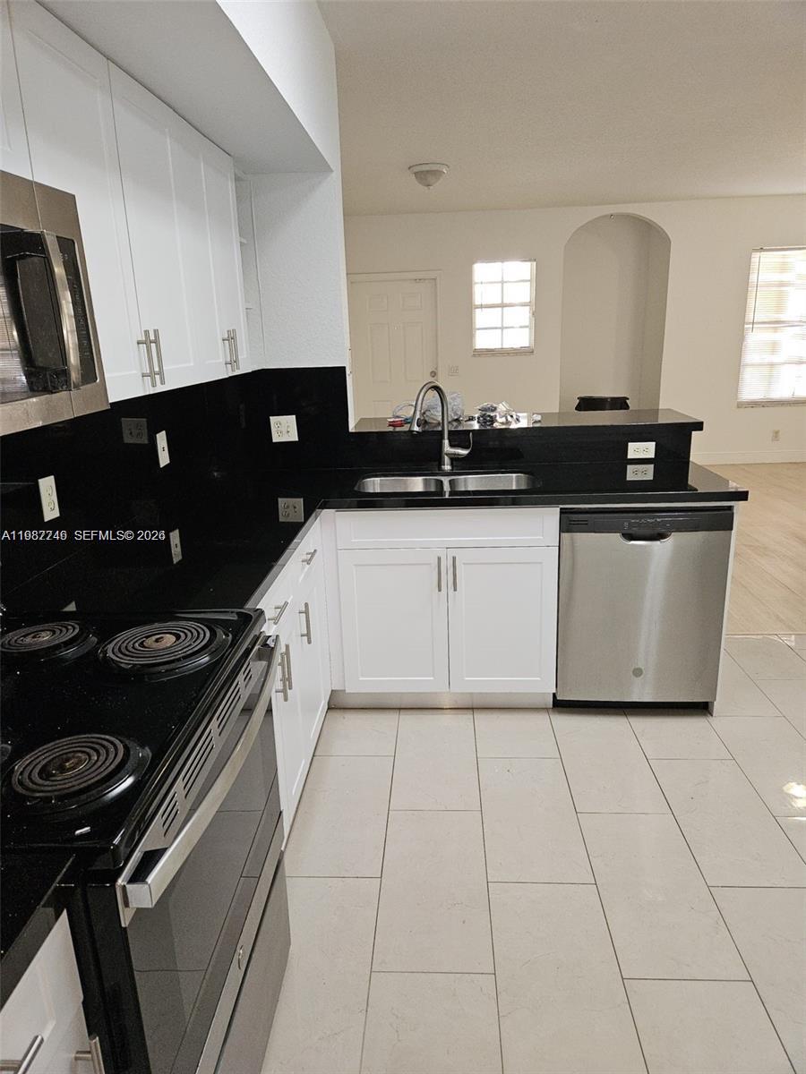 BELMONT AT NORTH LAUDERDA - Residential Lease