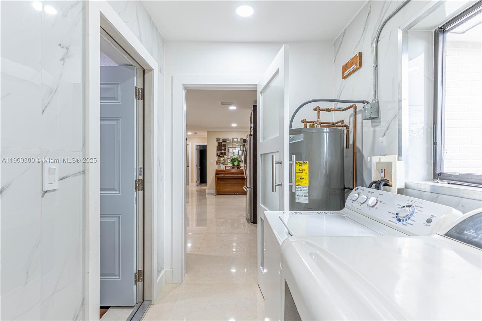 SCOTT LAKE MANOR SEC 8 - Residential