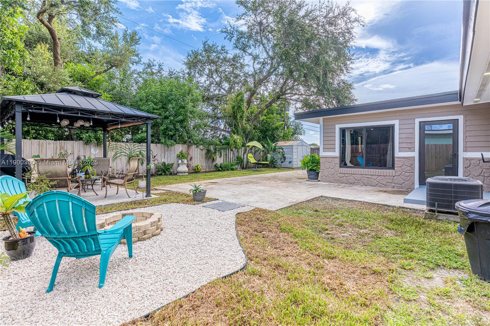 SCOTT LAKE MANOR SEC 8 - Residential