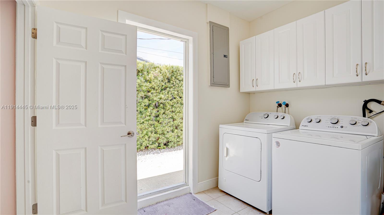 DARLINGTON MANOR 1ST ADDN - Residential