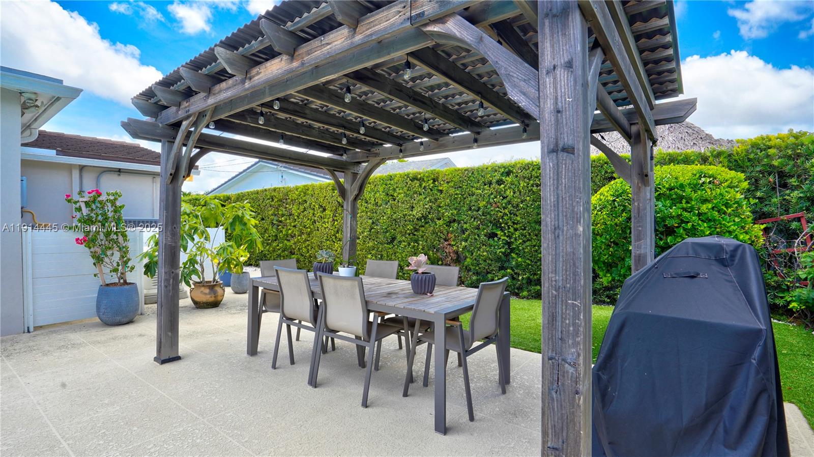 DARLINGTON MANOR 1ST ADDN - Residential