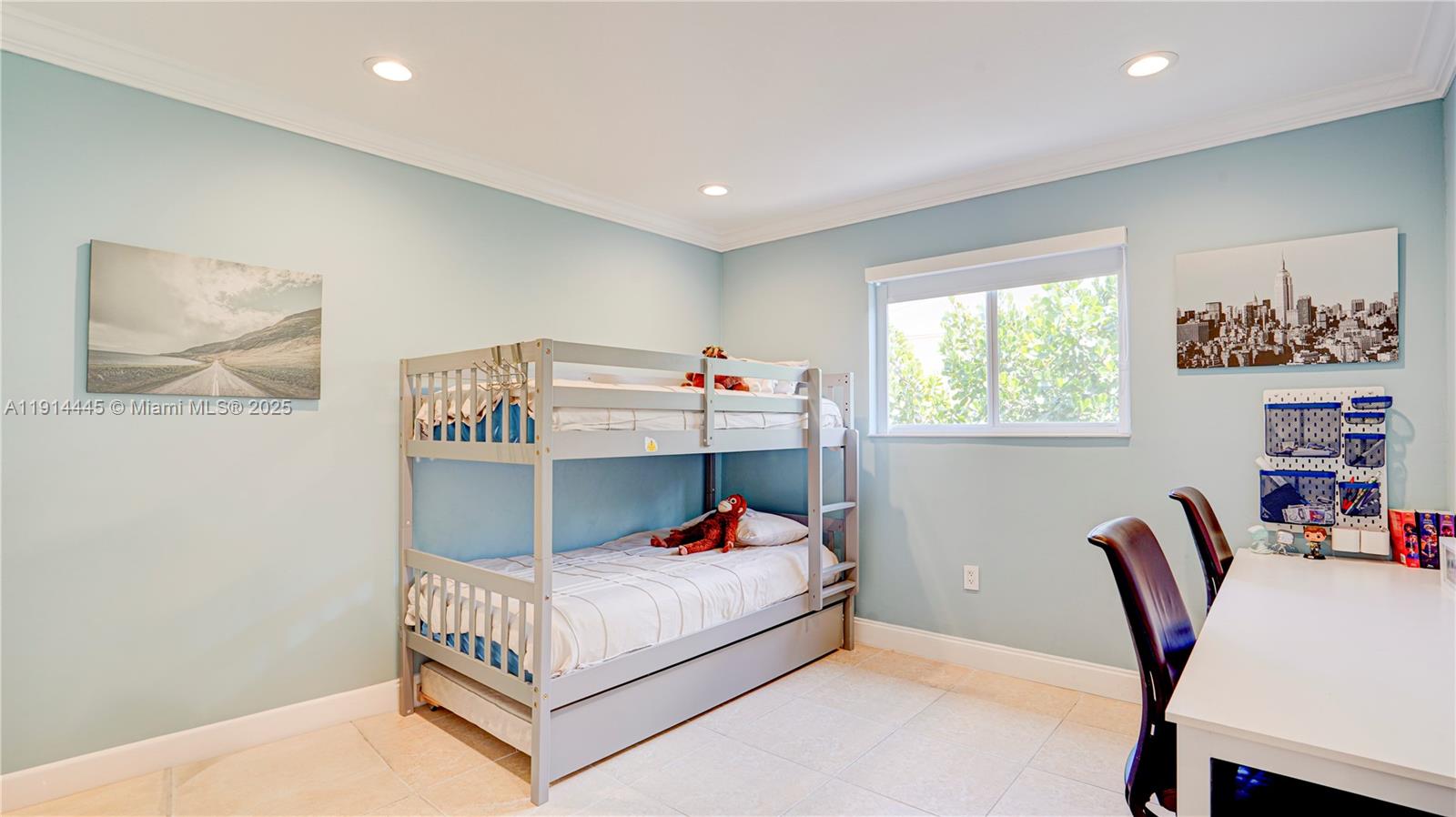 DARLINGTON MANOR 1ST ADDN - Residential