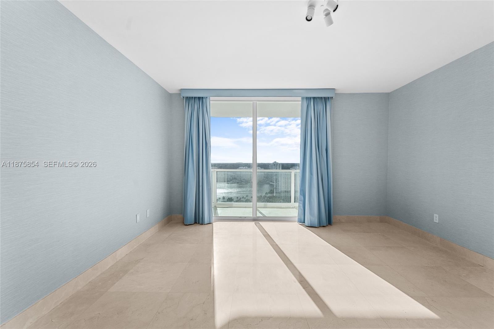 THE PENINSULA II CONDO - Residential