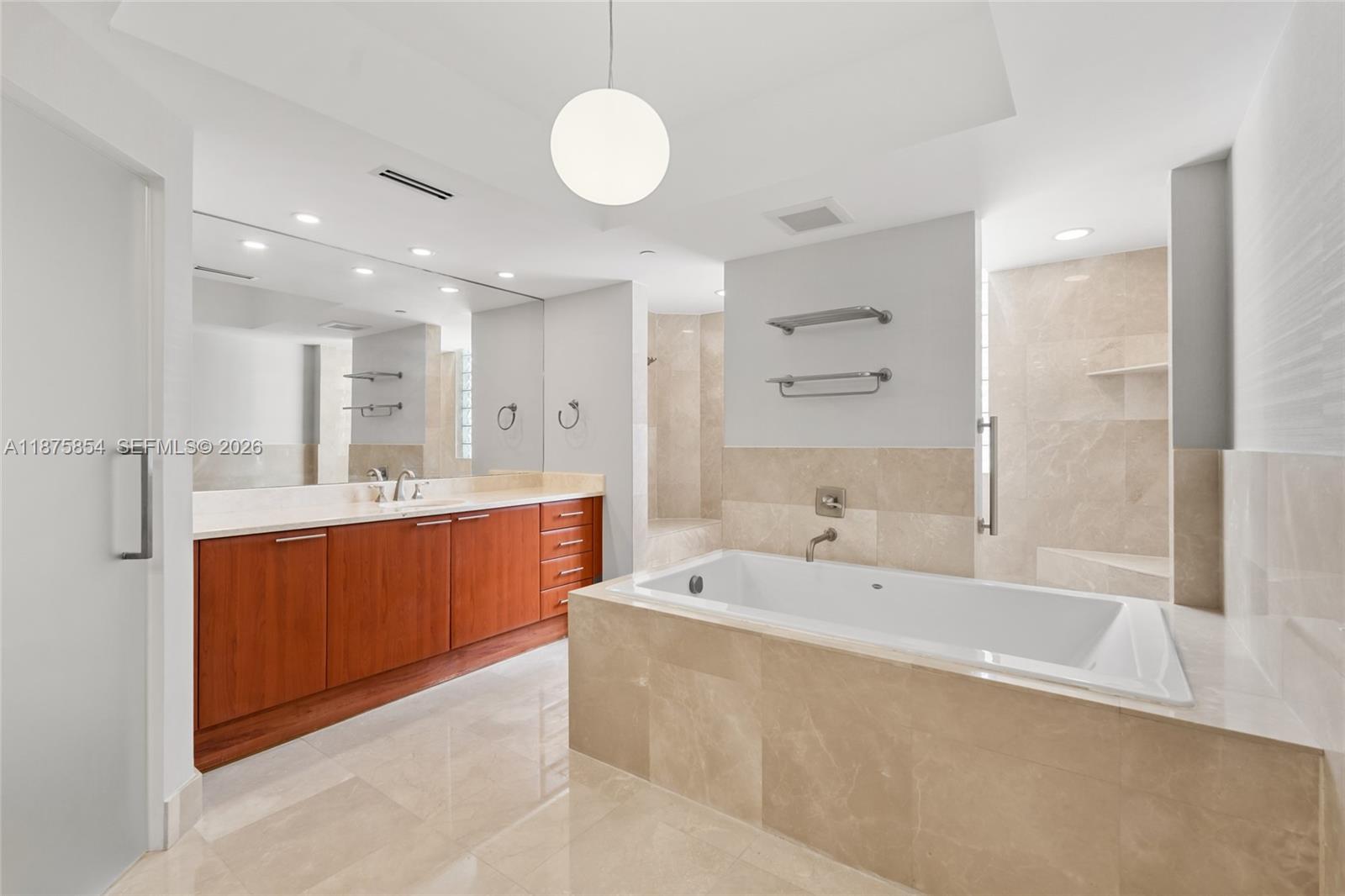 THE PENINSULA II CONDO - Residential