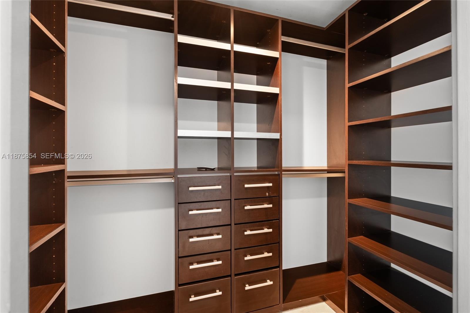 THE PENINSULA II CONDO - Residential