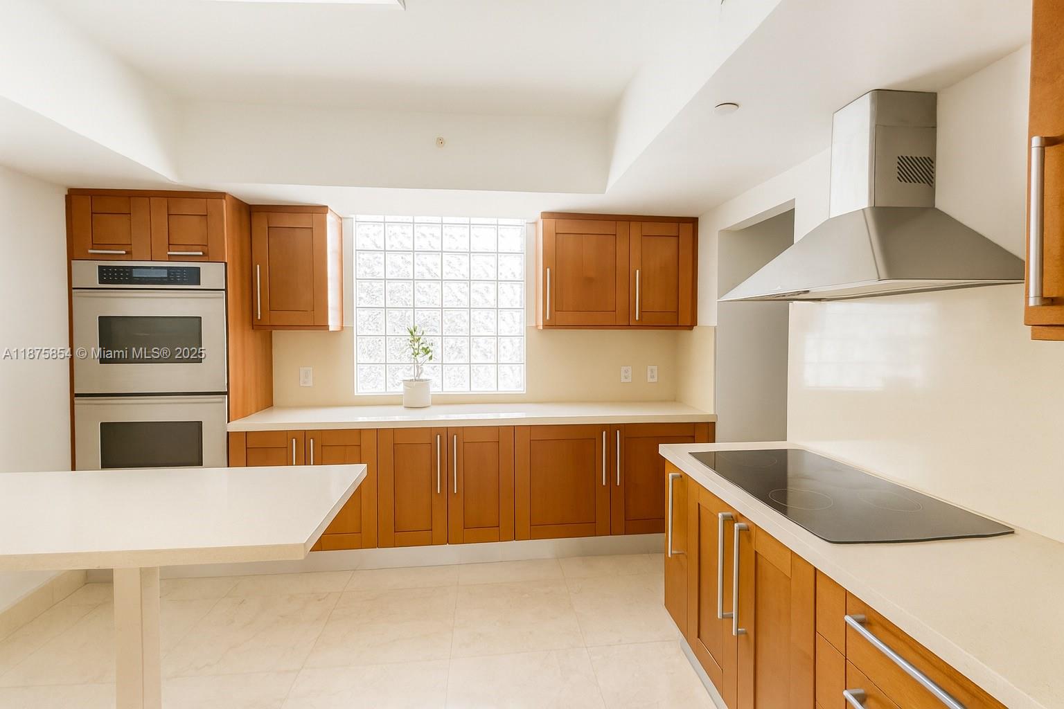 THE PENINSULA II CONDO - Residential