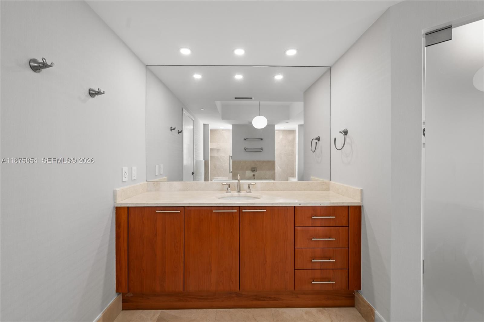 THE PENINSULA II CONDO - Residential