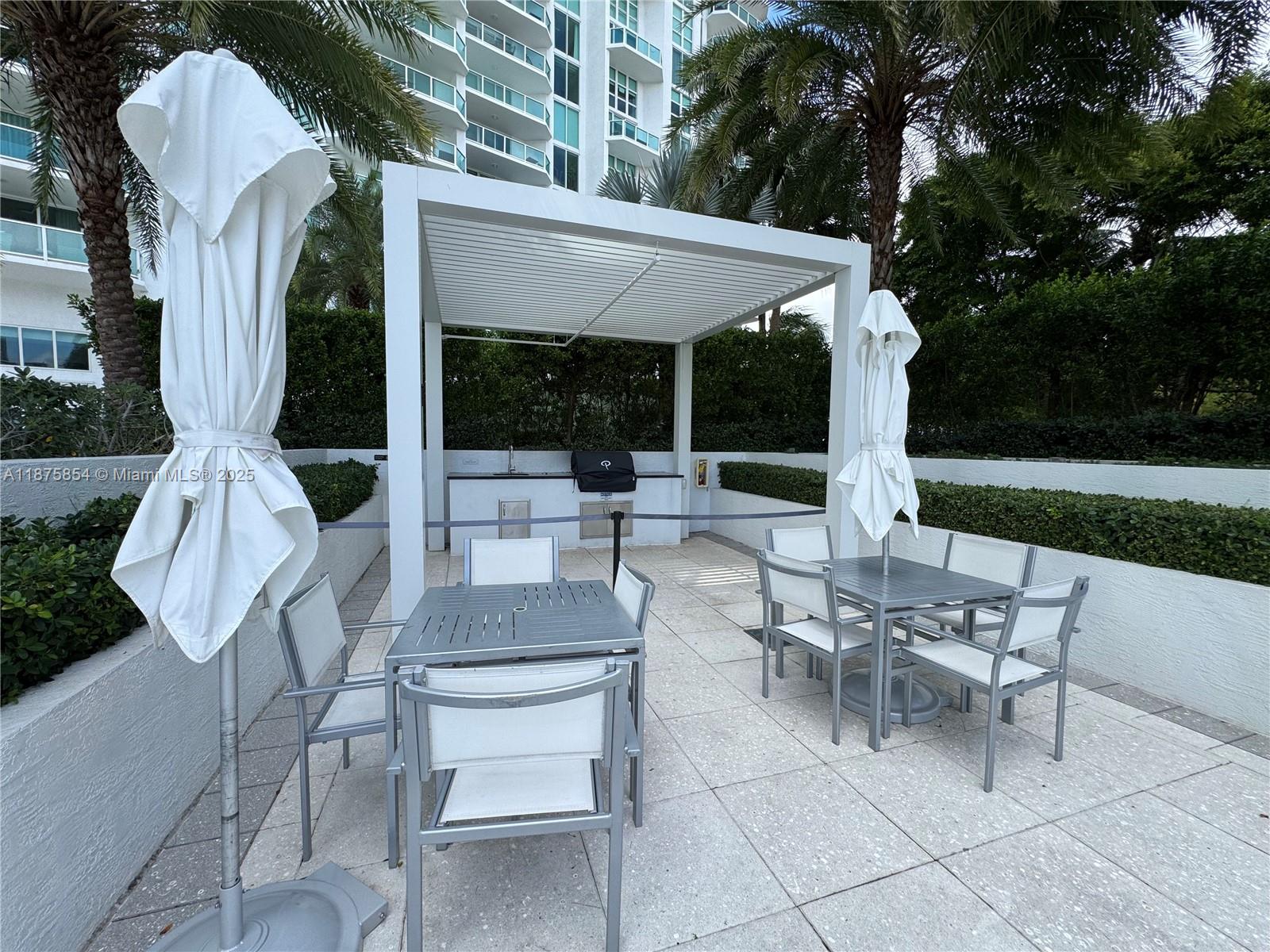 THE PENINSULA II CONDO - Residential