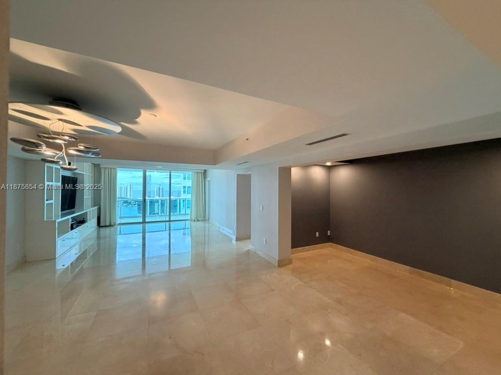 THE PENINSULA II CONDO - Residential