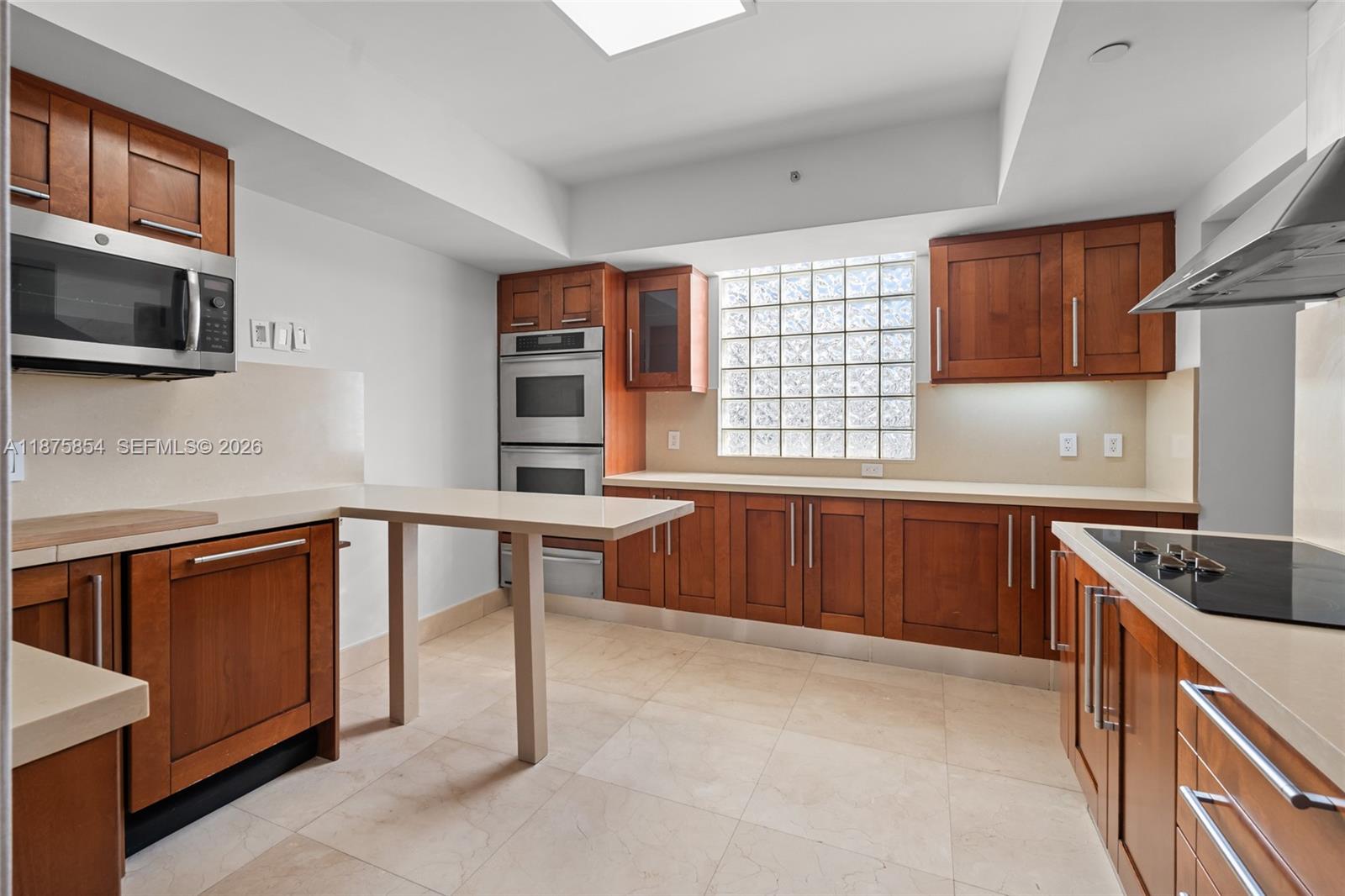 THE PENINSULA II CONDO - Residential