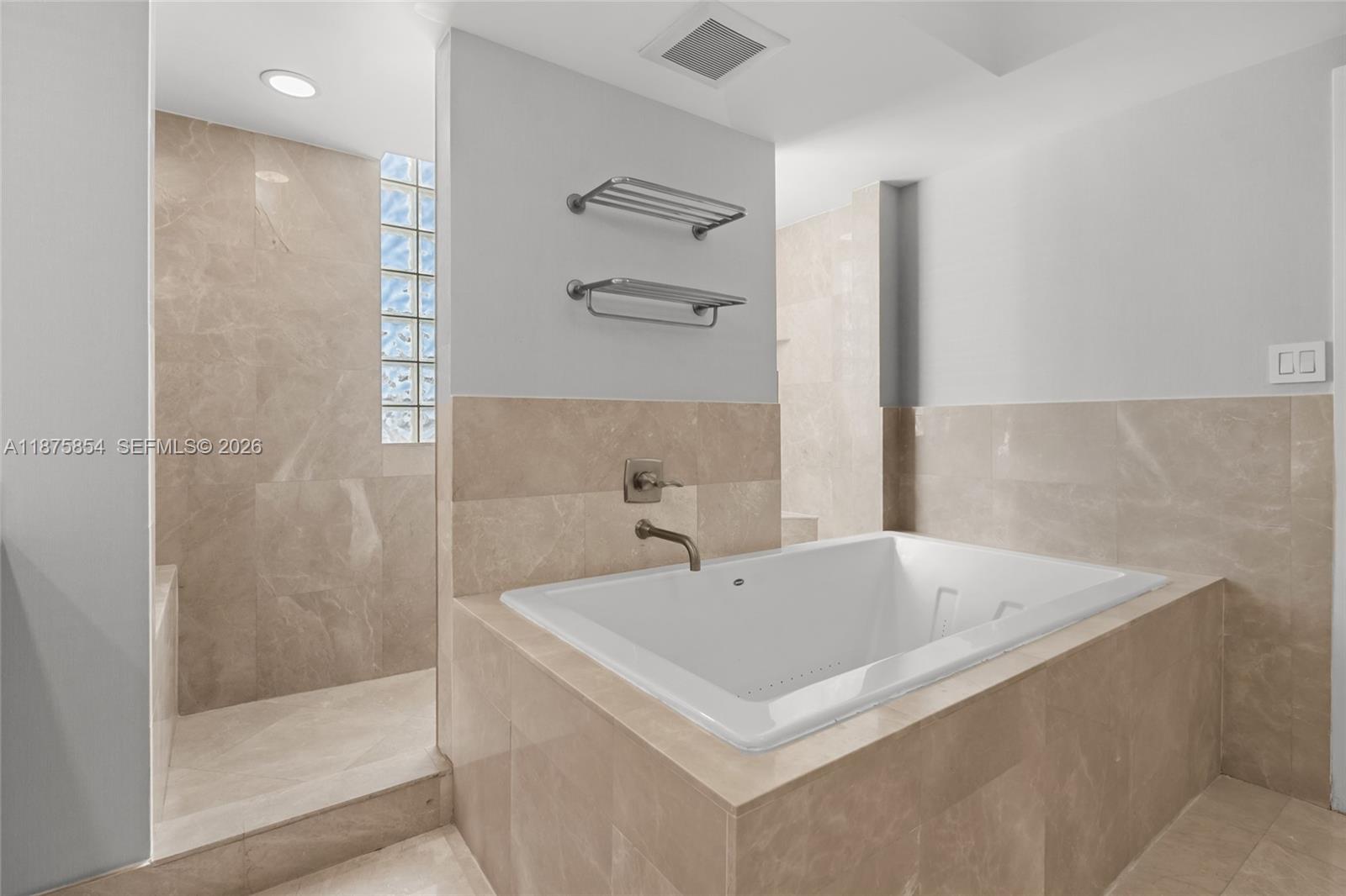 THE PENINSULA II CONDO - Residential