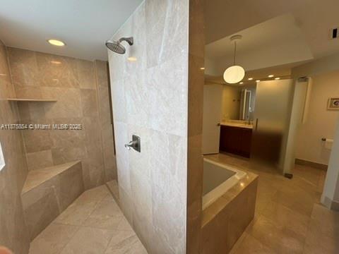 THE PENINSULA II CONDO - Residential